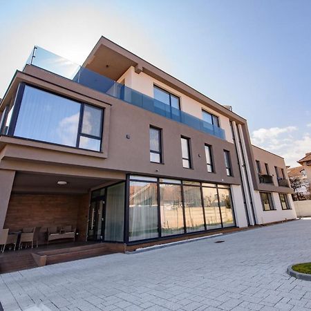 Vila Sarisa Deva Exteriör bild