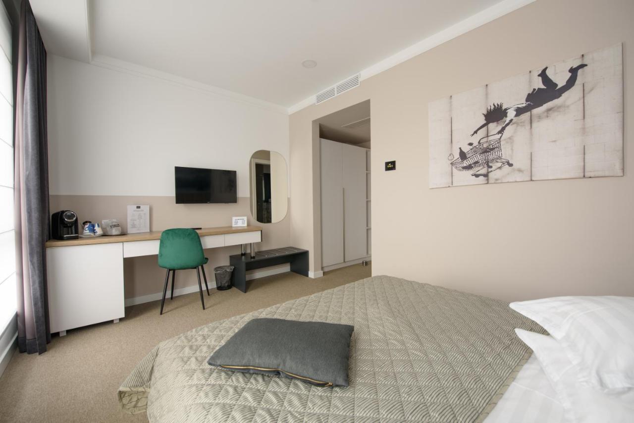 Vila Sarisa Deva Exteriör bild