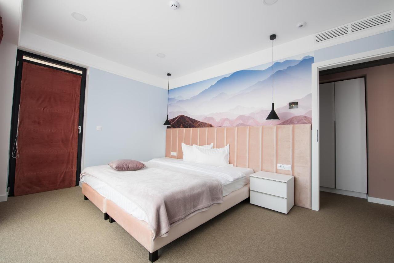 Vila Sarisa Deva Exteriör bild